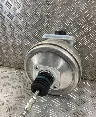 Audi Q7 4M Brake booster 4M0612103A