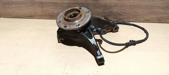 Peugeot 2008 II Front wheel hub
