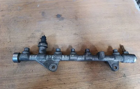 Renault Scenic II - Grand scenic II Fuel main line pipe 0445214113