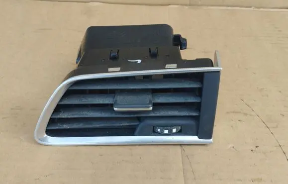 Peugeot 508 Dashboard side air vent grill/cover trim 9686445377