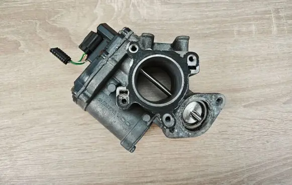 Renault Laguna III EGR valve 147100385R 8200987088