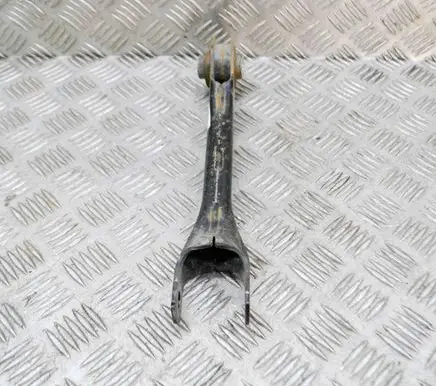 Tesla Model 3 Rear upper control arm/wishbone 104442700C