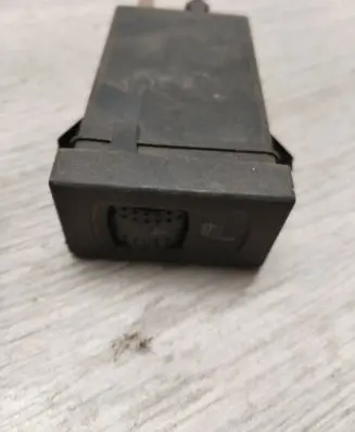 Volkswagen PASSAT B5 Seat heating switch 3B0963564