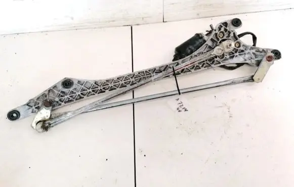 Mazda Xedos 9 Front wiper linkage and motor