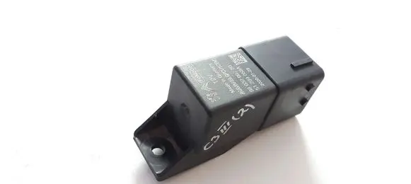 Citroen C3 Aircross Glow plug pre-heat relay 9803299780
