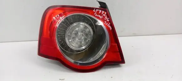 Volkswagen PASSAT B6 Rear/tail lights