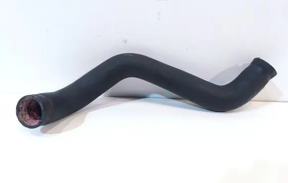 Iveco Daily 4th gen Engine coolant pipe/hose