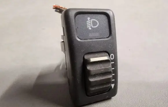 Volvo S70 V70 V70 XC Fog light switch 9162960 97W11K