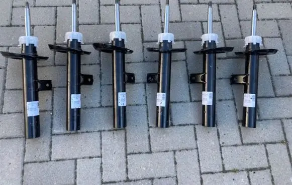 Mercedes-Benz Vito Viano W638 Front shock absorber/damper
