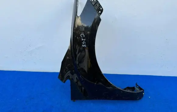 Mazda CX-7 Fender EG2152110F