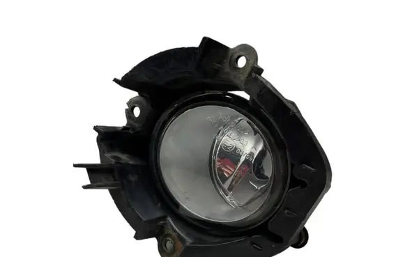 Toyota Avensis T270 Front fog light 812200D042 89207415 89210657