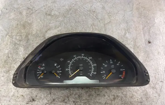 Mercedes-Benz E W210 Speedometer (instrument cluster) 87001345 110008763008 88311257