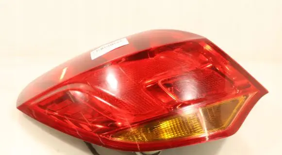 Opel Astra J Rear/tail lights E245027