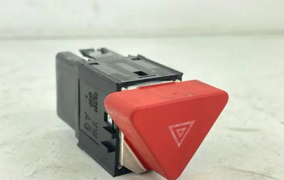 Volkswagen Golf Plus Hazard light switch 5M0953509A