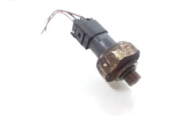 Mercedes-Benz E W211 Air conditioning (A/C) pressure sensor 2205420118