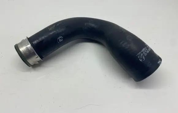 Porsche Cayenne (92A) Intercooler hose/pipe 7P0145788D