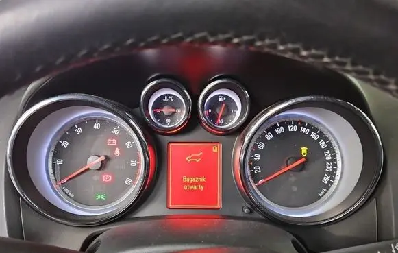 Opel Astra J Speedometer (instrument cluster) 13338439 IMPRK1578335