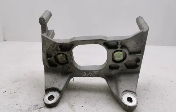 Nissan Qashqai J12 Engine mounting bracket 112546UB5A