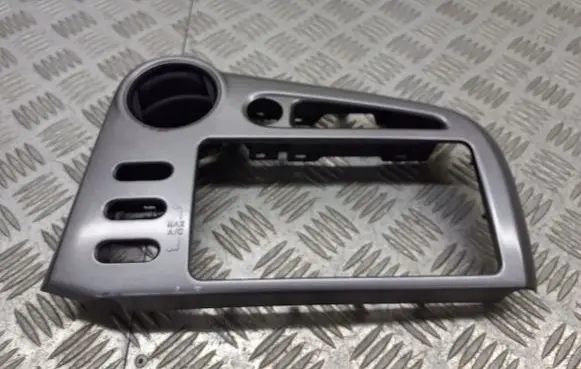 Toyota Matrix (E130) Head unit multimedia control 55405-02050