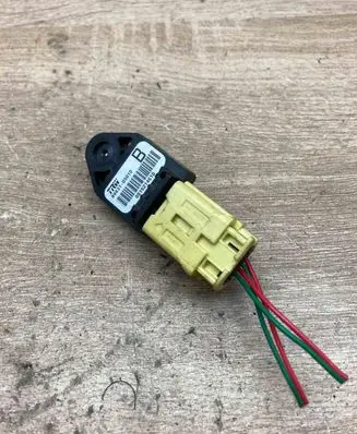 Toyota Corolla E120 E130 Airbag deployment crash/impact sensor 8983105010
