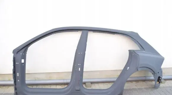 Audi Q8 Pillar (middle) 4M8810099