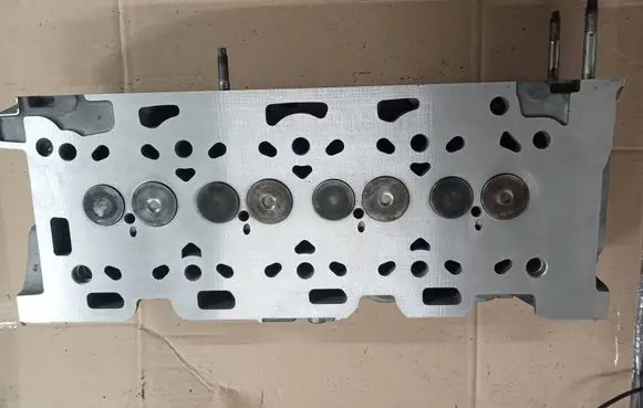 Citroen C3 Engine head 9643477110