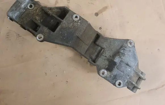 Volkswagen Golf III Generator/alternator bracket 021260089F