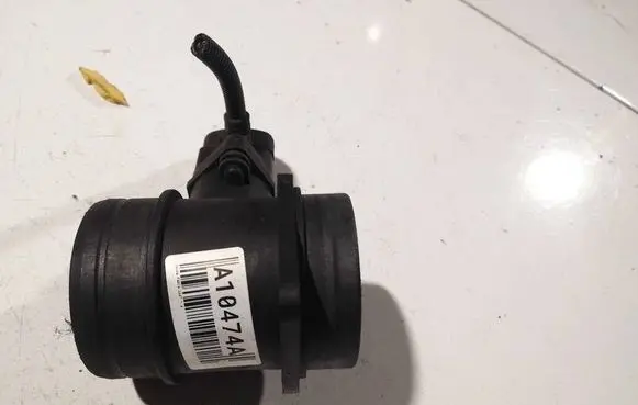 Skoda Fabia Mk2 (5J) Mass air flow meter 0281002531 038906461b