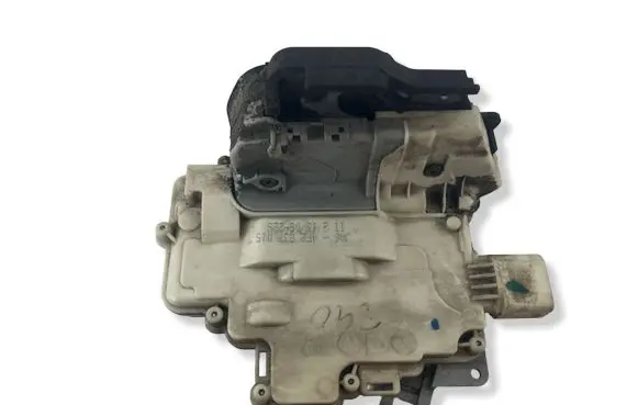 Audi A6 S6 C6 4F Front door lock 4F2837015