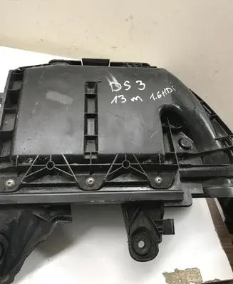 Citroen DS3 Air filter box 6108096730