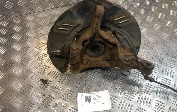 Subaru Legacy Front wheel hub