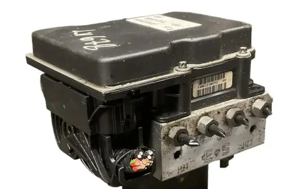 Skoda Fabia Mk2 (5J) ABS Pump 6R0614517AG 0265239059 6R0907379AL