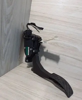 Audi A3 S3 8L Accelerator throttle pedal 6Q1721503C
