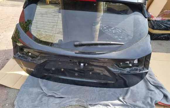Nissan Qashqai Opening tailgate glass XXXXXXXXXX