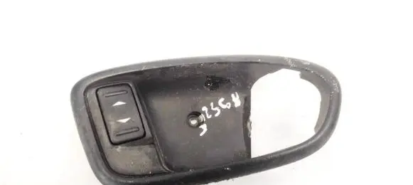 Subaru Legacy Electric window control switch 6M21U226A36BCW 6M21-U226A36-BCW
