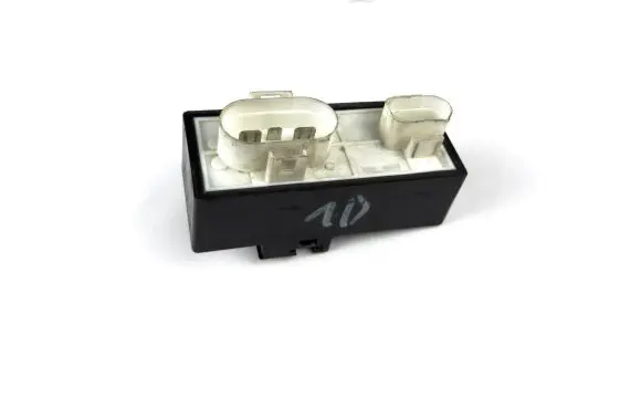 Volkswagen Bora Coolant fan relay 1j0919506h 898884000
