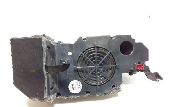 Audi A6 S6 C5 4B Subwoofer speaker 4B9035382