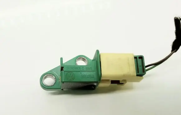 Audi A4 S4 B8 8K Airbag deployment crash/impact sensor 1K0909606C
