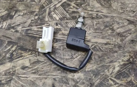 Hyundai ix35 Brake pedal sensor switch