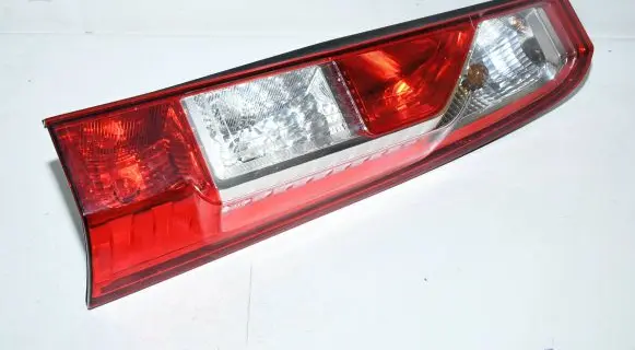 Renault Master III Rear/tail lights