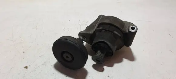 Engine mount bracket