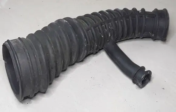 Ford Mondeo Mk III Air intake hose/pipe 1S719C623DA