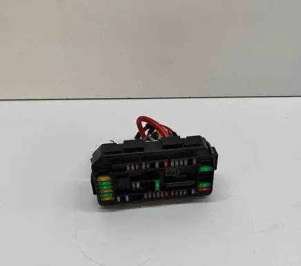 BMW 3 F30 F35 F31 Fuse module 9389069