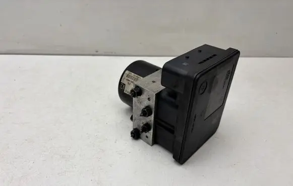 Audi A3 S3 8L ABS Pump 1C0907379C 1J0614117E