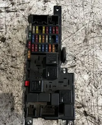 Volvo XC70 Fuse module