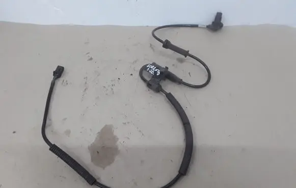 KIA Sorento ABS brake wheel speed sensor 956702P000