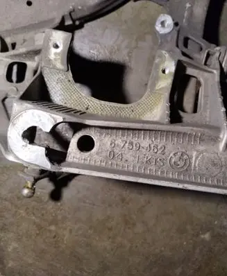 BMW 5 E60 E61 Front subframe 6759462