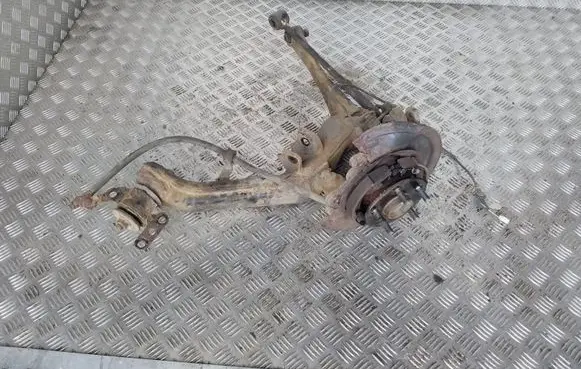 Toyota Avensis T250 Rear wheel hub spindle/knuckle 