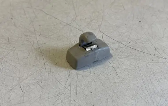 Volkswagen Golf IV Sun visor clip/hook/bracket 3B0857561B
