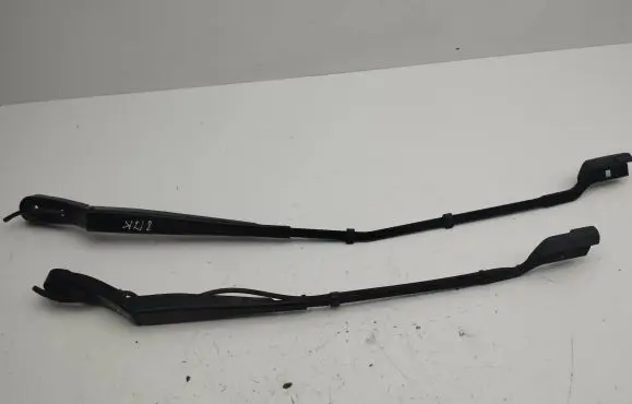 Peugeot 3008 II Windshield/front glass wiper blade 74432